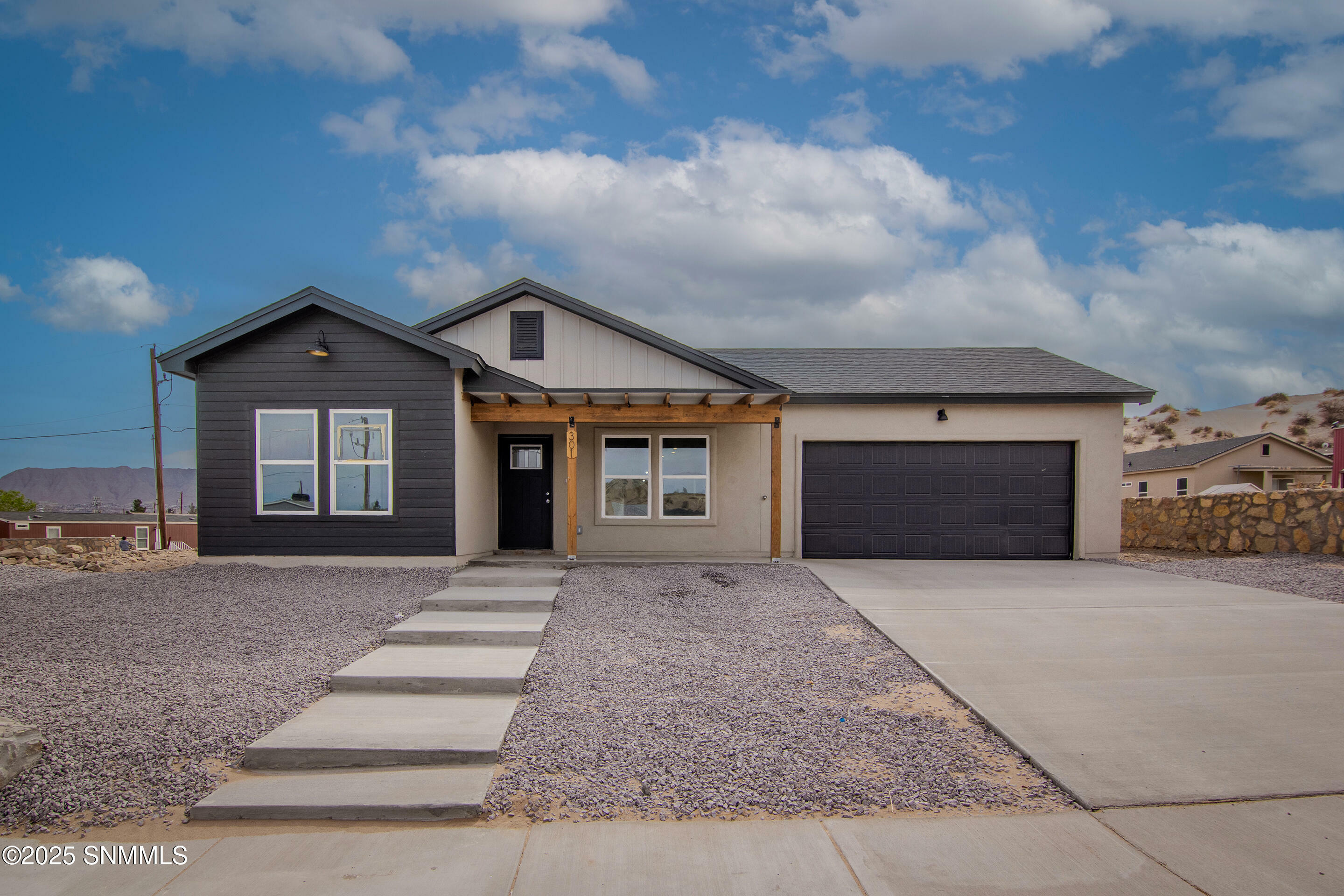 Property Photo: 301 Trinidad Drive NM 88063