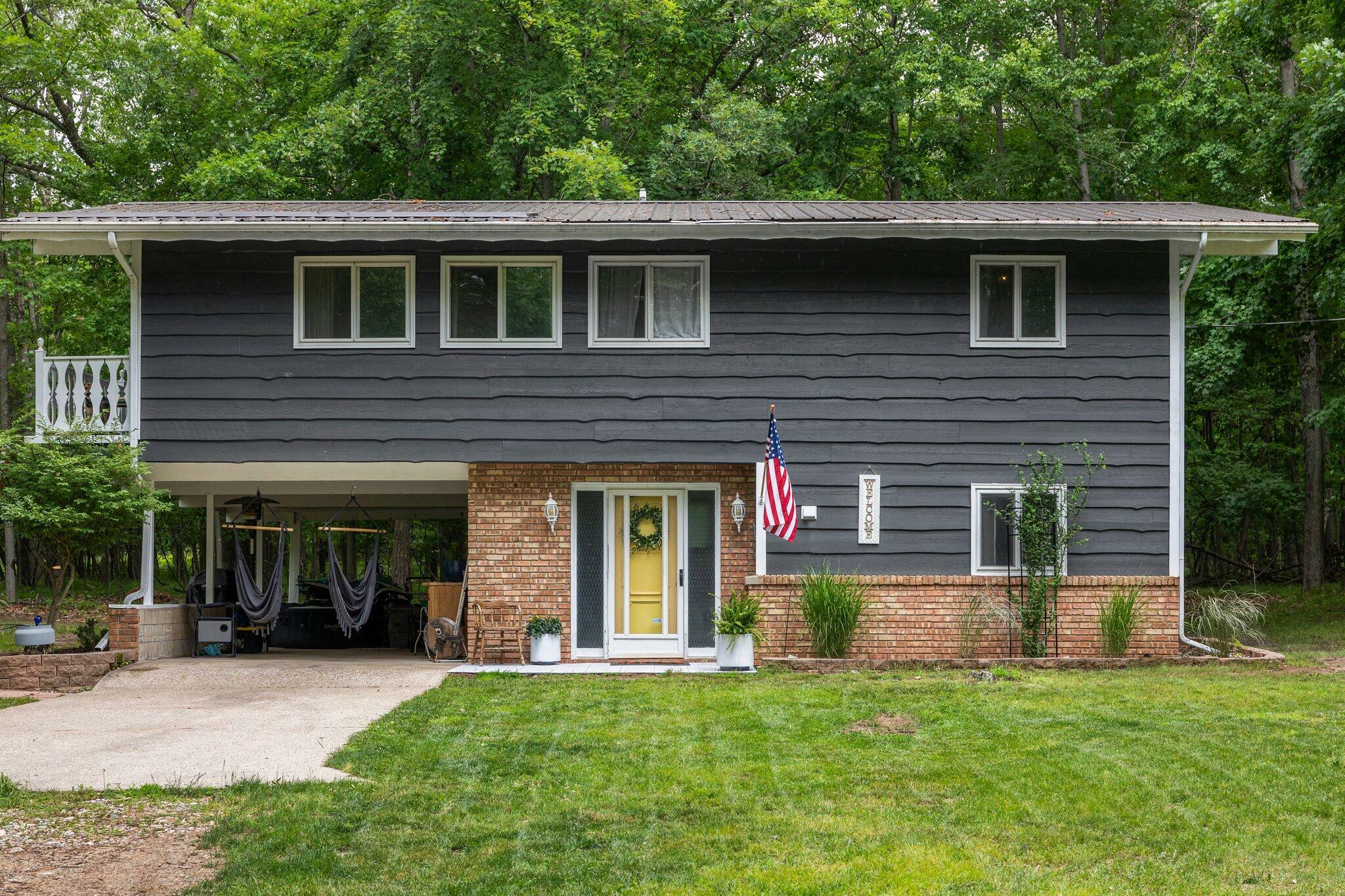 Property Photo: 9210 Timberlane Drive MI 49346