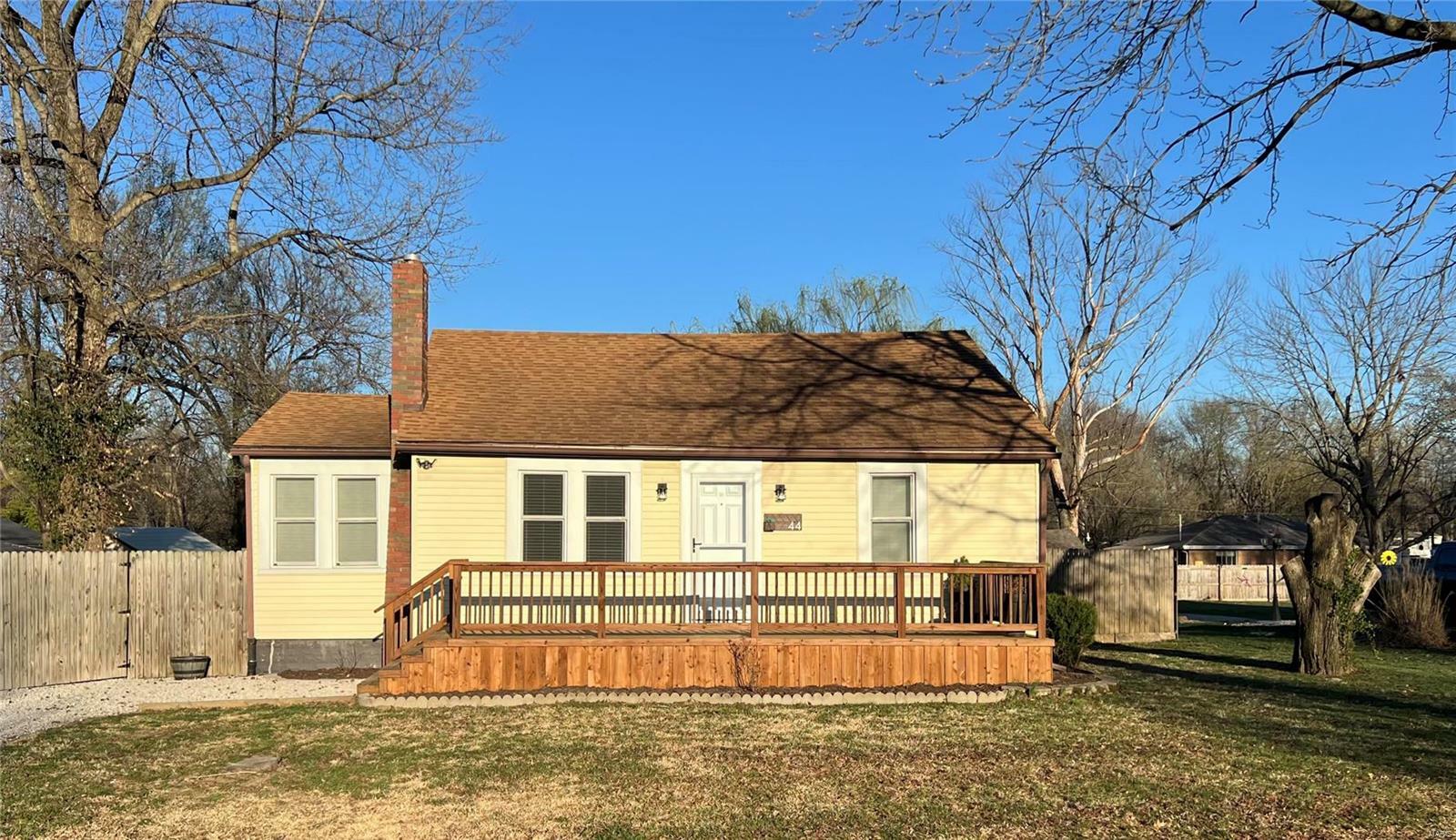 Property Photo: 44 Dugger Street IL 62024