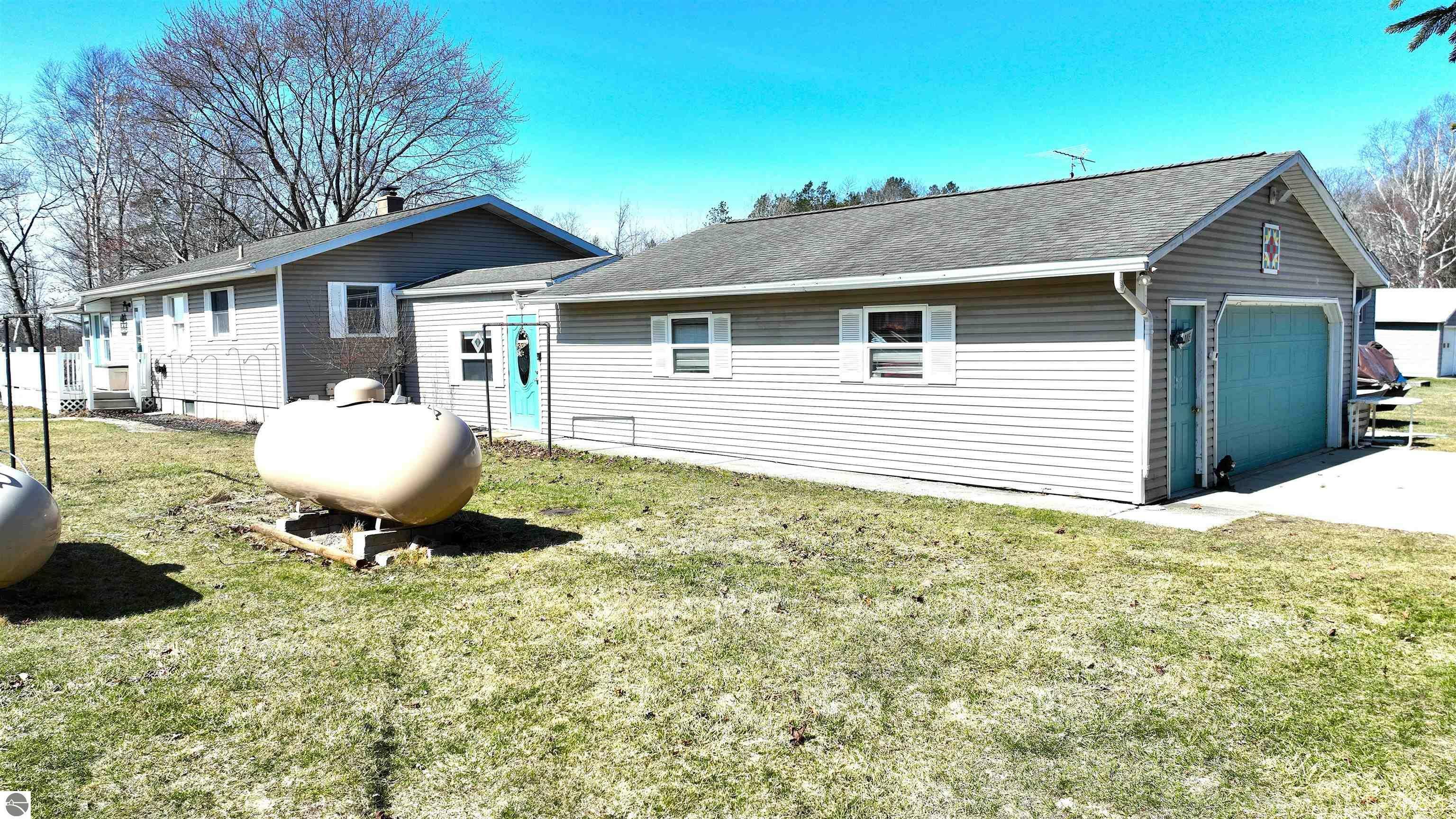 Property Photo: 17429 Summit Court MI 49305