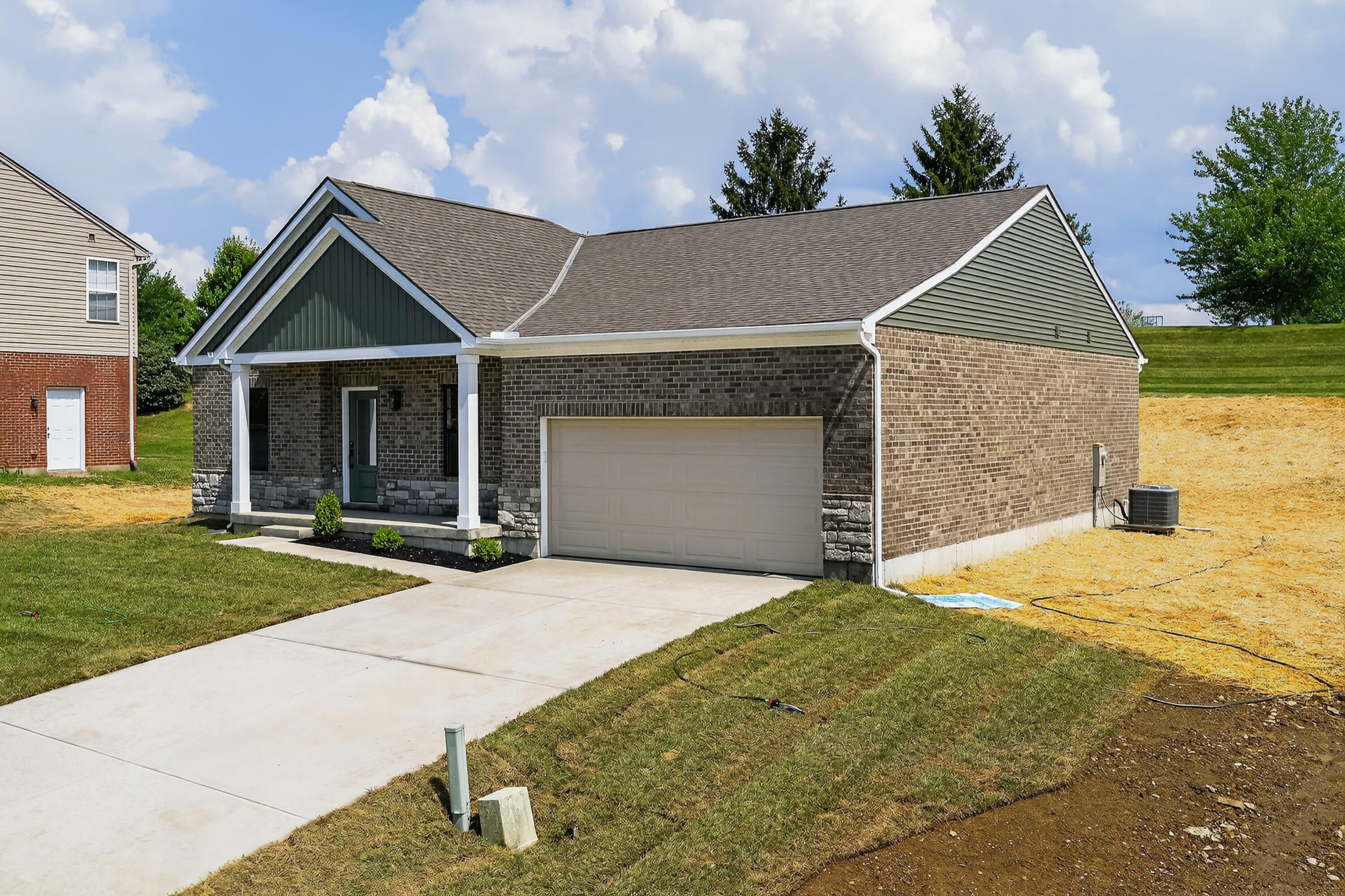 Property Photo: 11328 Coventry Court KY 41094