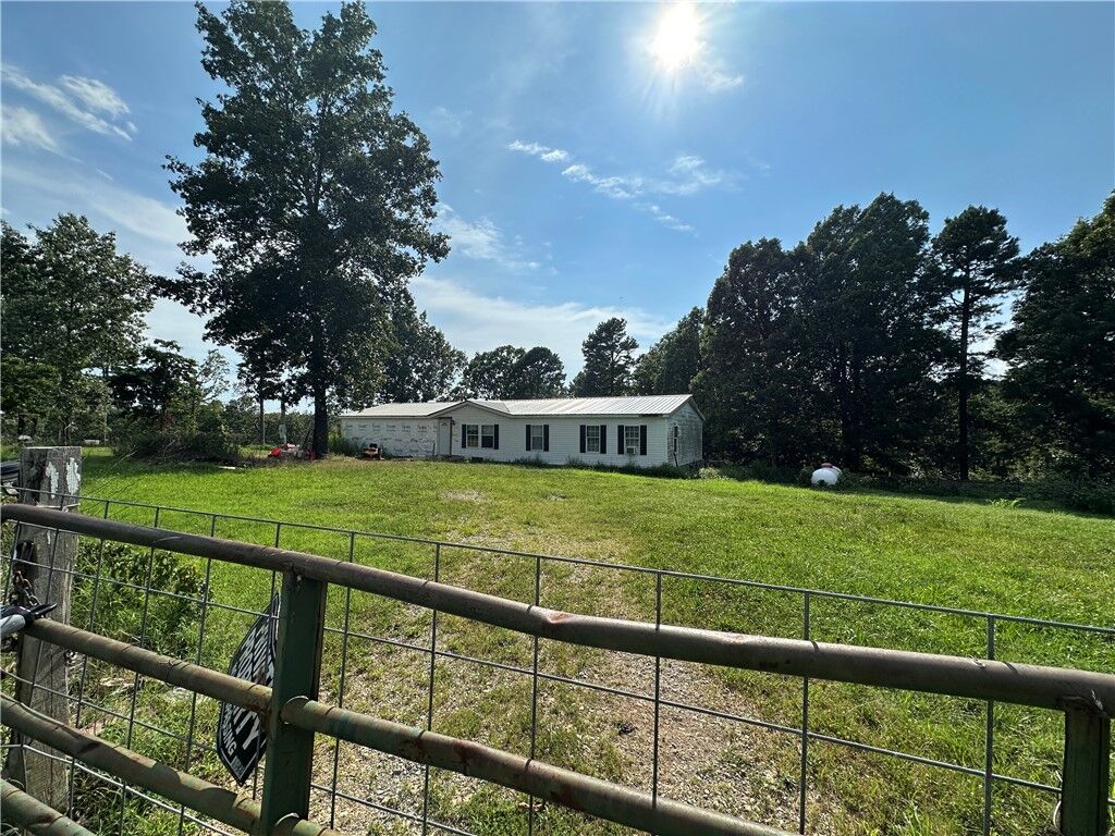 Property Photo:  231 Jones Road  AR 72687 