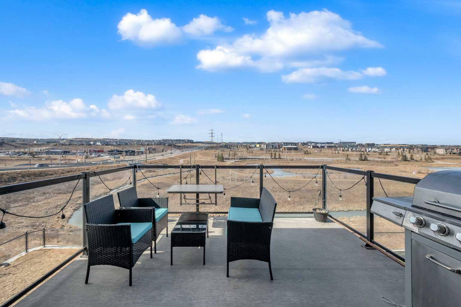Property Photo: 9 Sage Meadows Green NW AB T3P 0X4