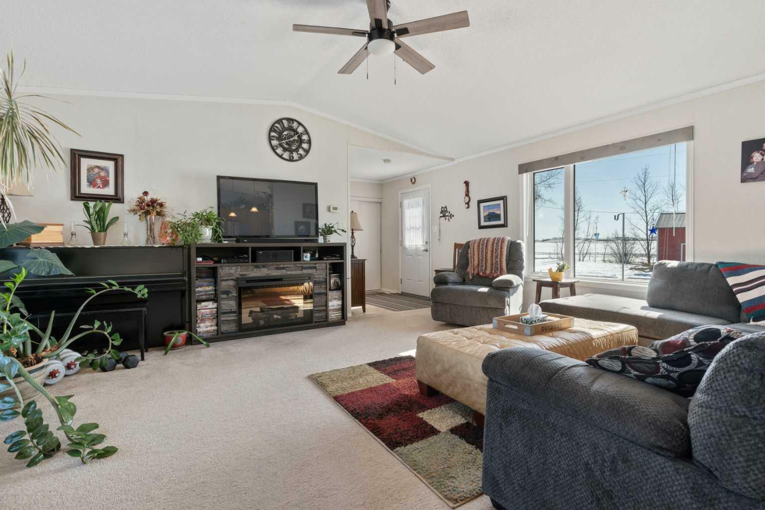 Property Photo: 44149 Range Road 121 AB T0B 4C0