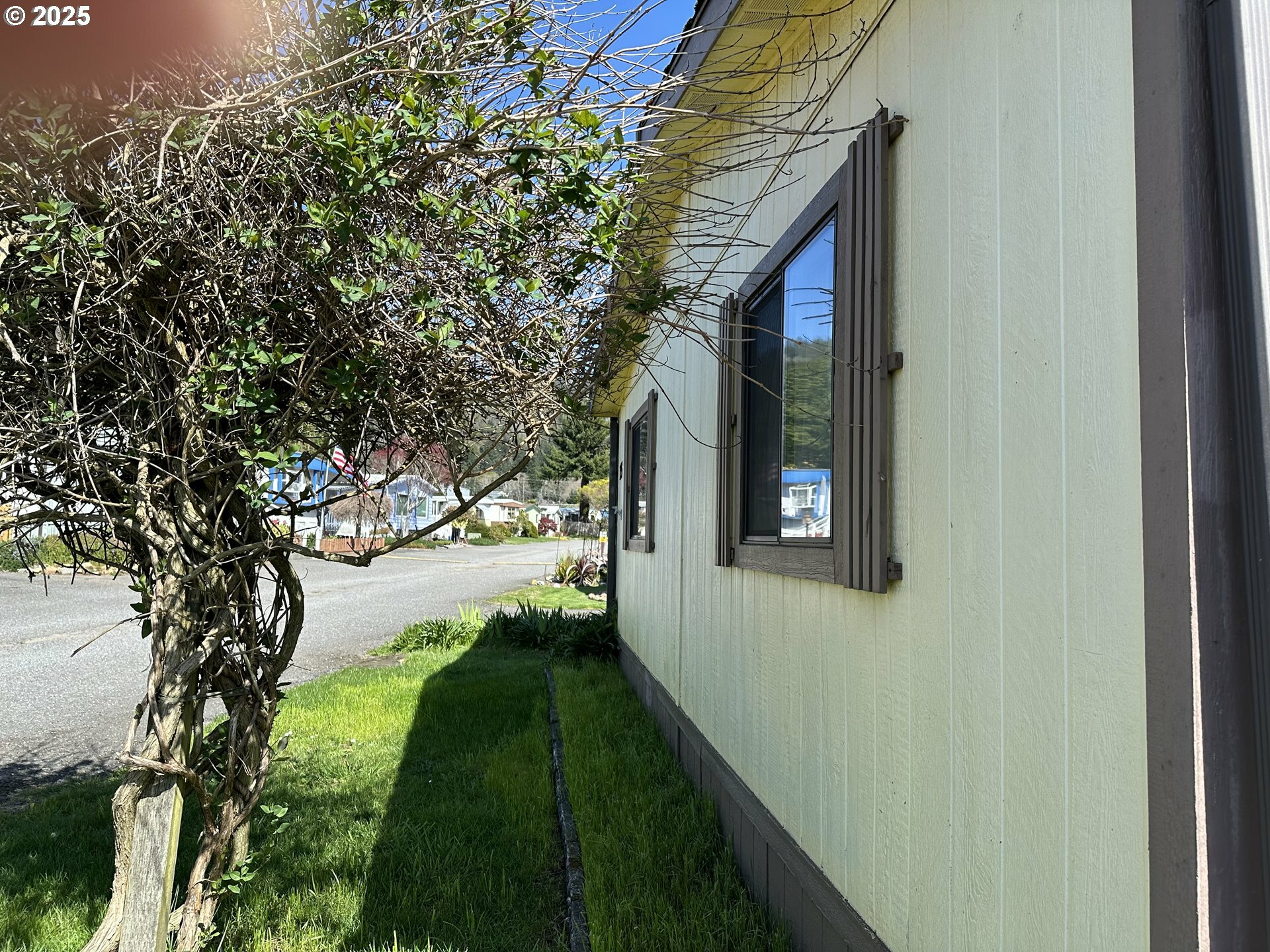 Property Photo: 16131 W Hoffeldt Ln Sp 15 OR 97415