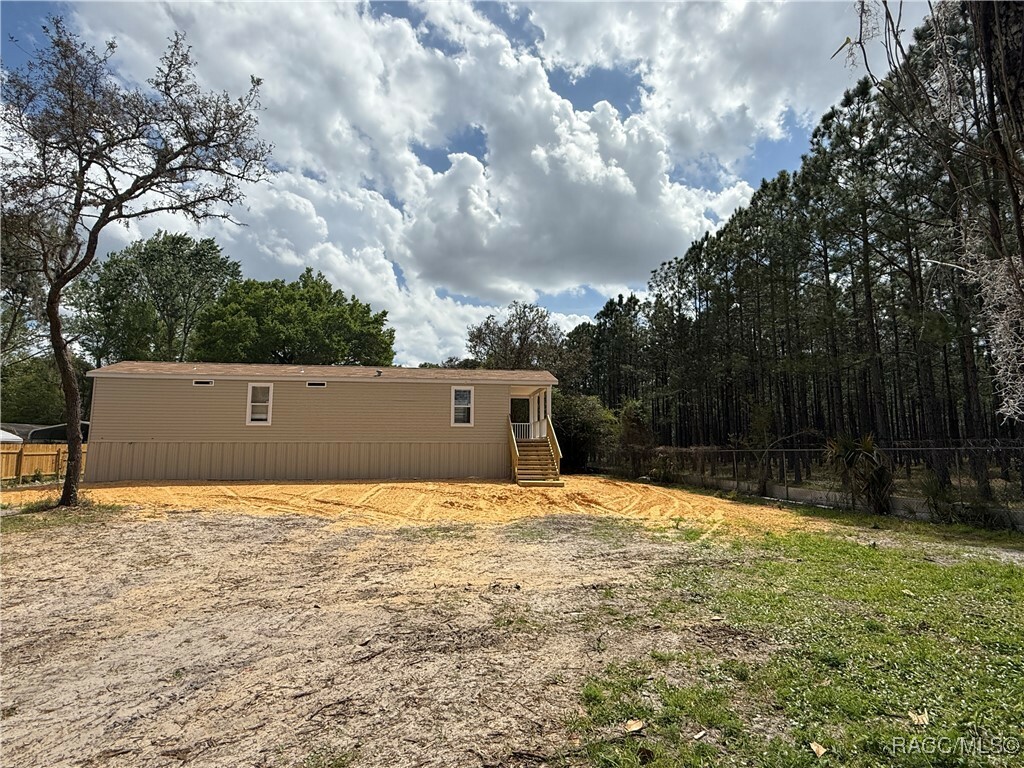 Property Photo: 8250 W Fairoak Court FL 34428