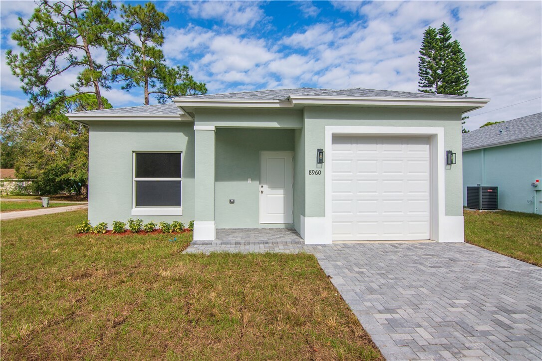 6385 5th Place  Vero Beach FL 32968 photo