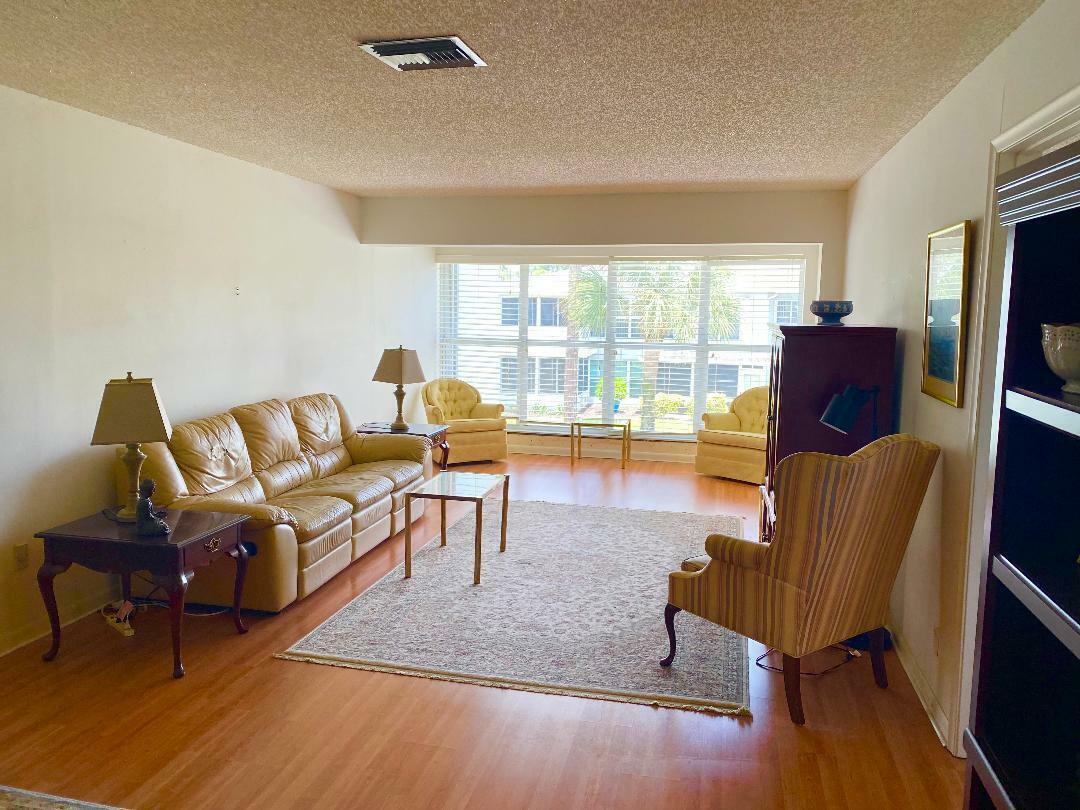 Property Photo: 2721 SW 15th Street 202 FL 33445