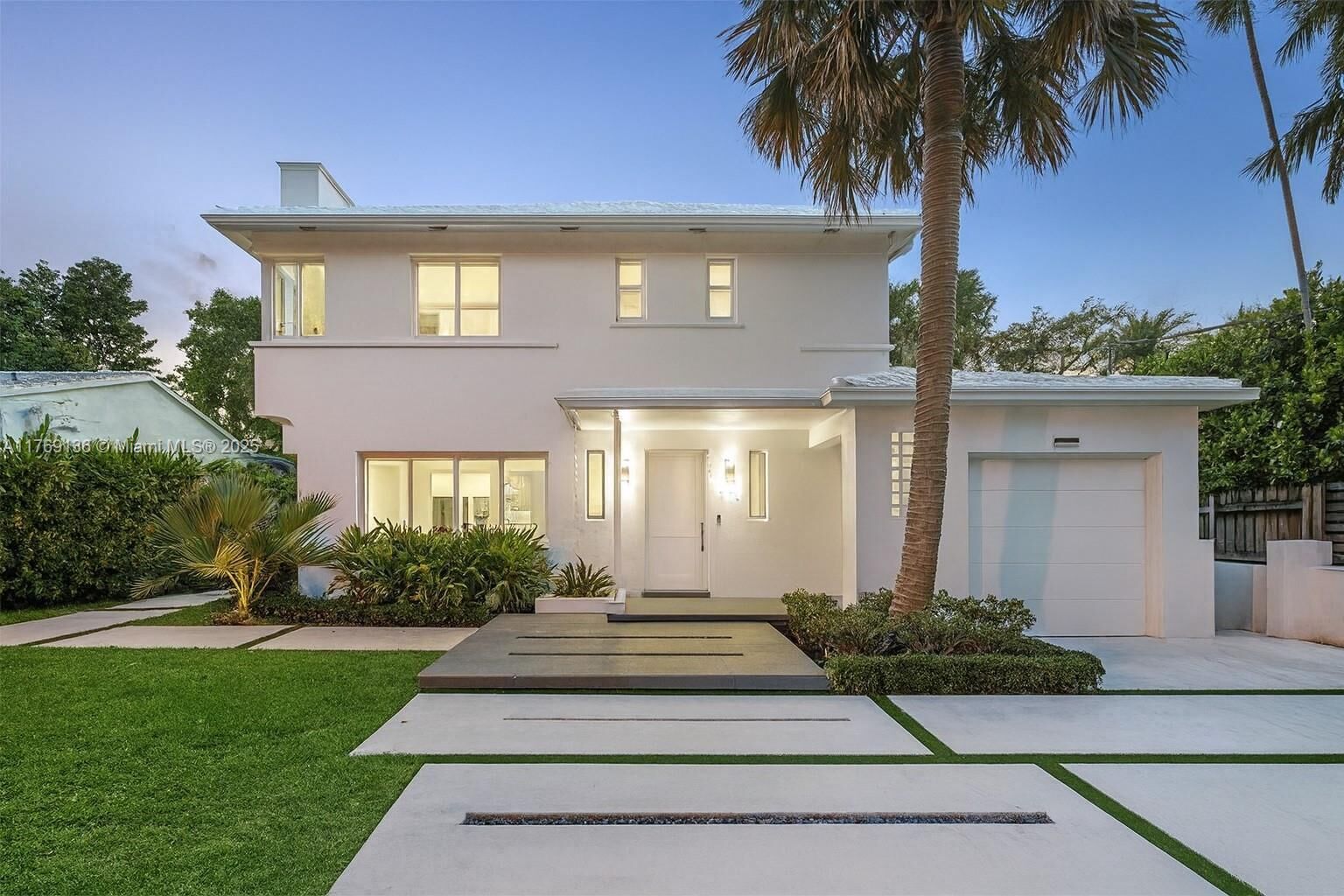 Property Photo: 6166 Pine Tree Dr FL 33140