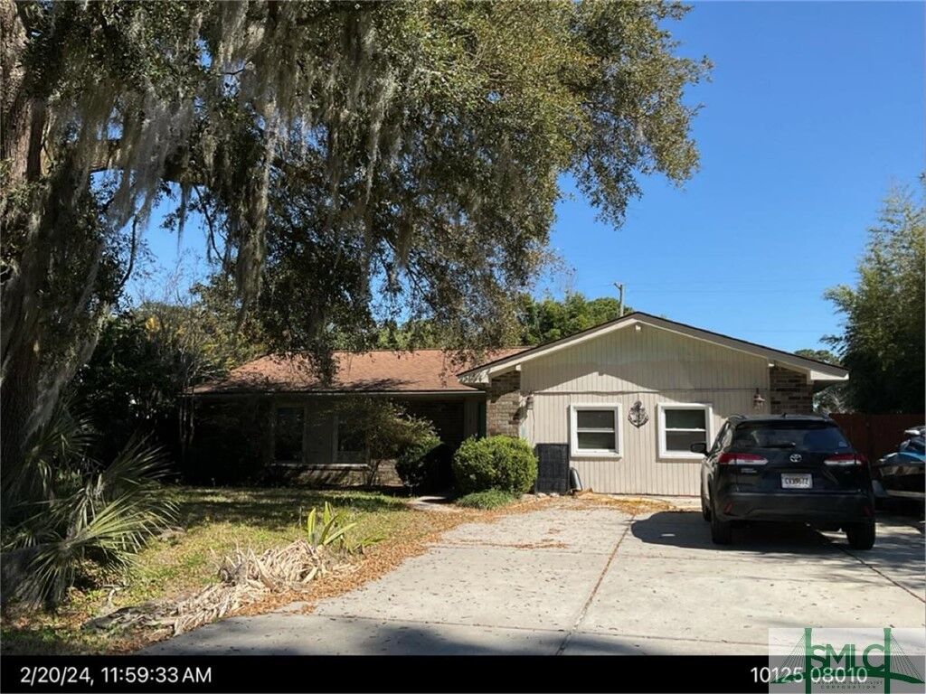 Property Photo: 514 Sandhill Road GA 31410