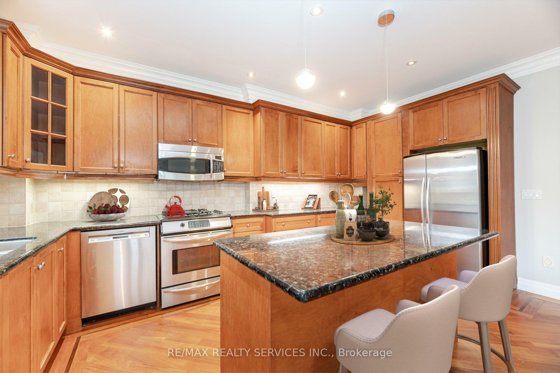 266 Airdrie Road  Toronto ON M4G 1N1 photo