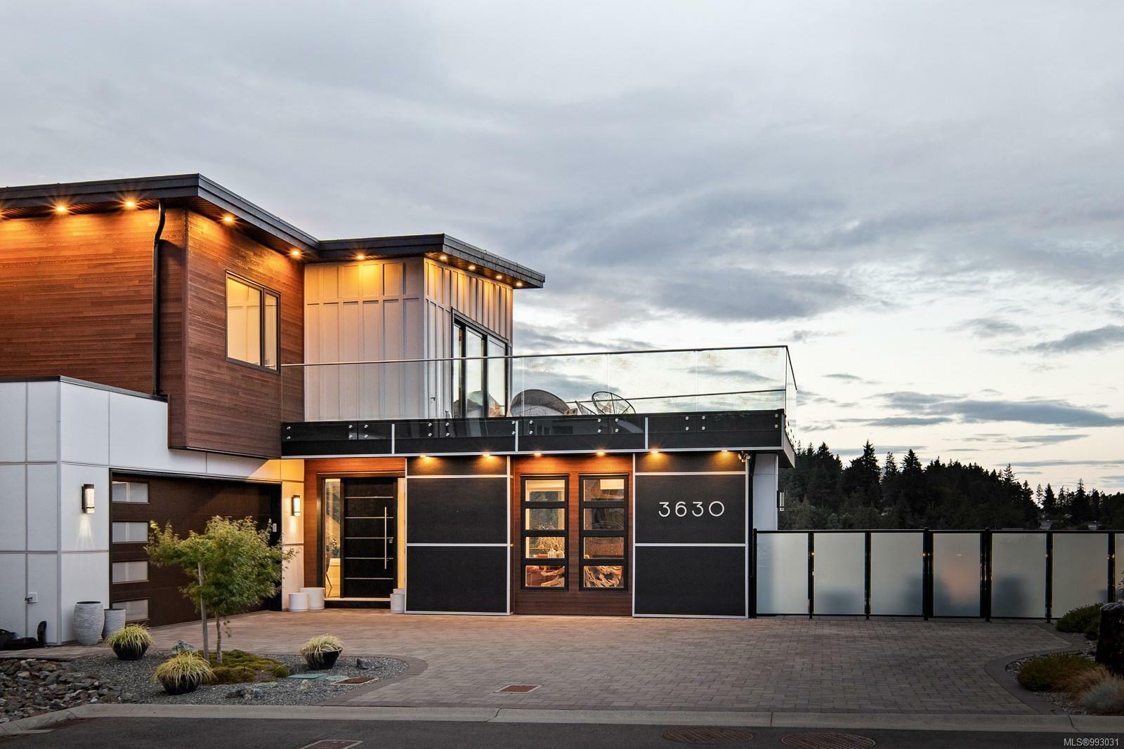Property Photo: 3630 Ridge View Terr BC V9C 0M3