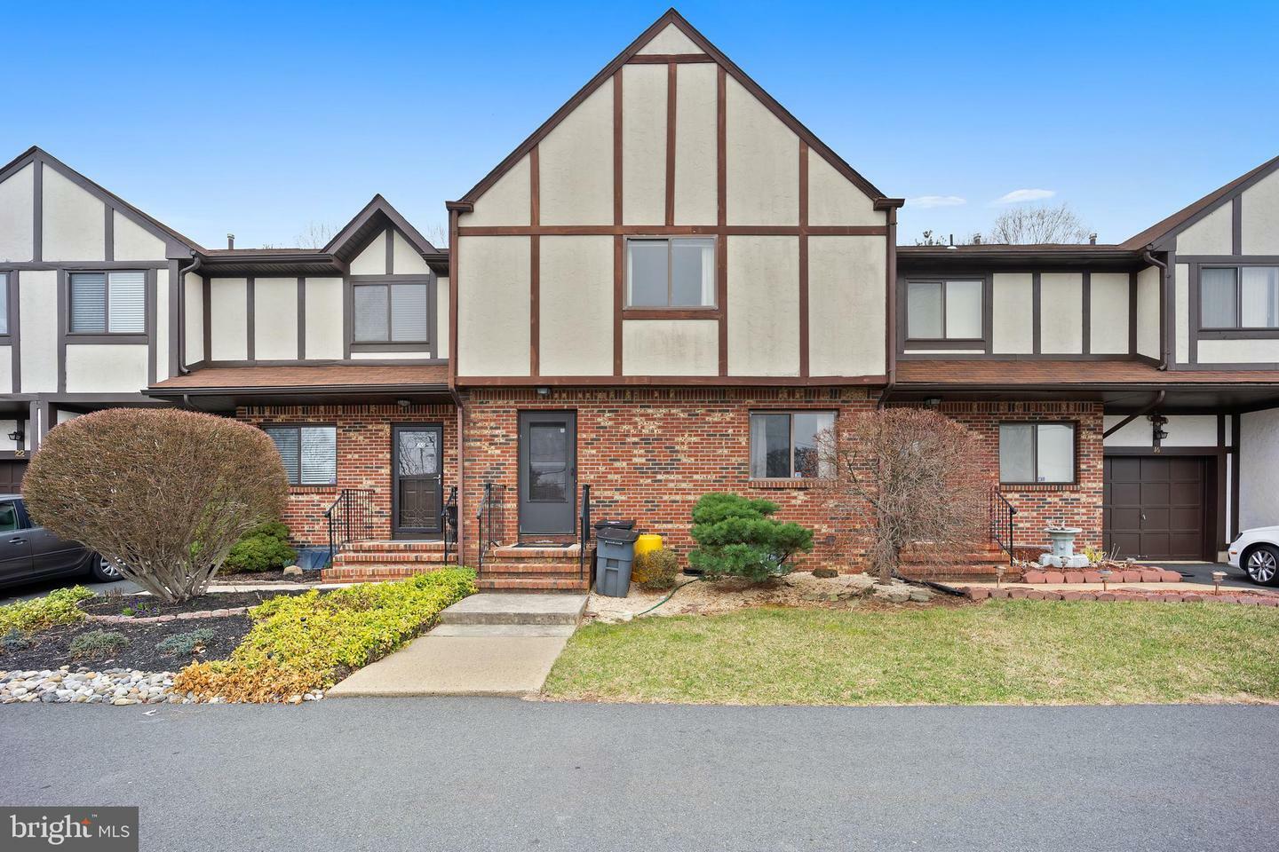 Property Photo: 18 Hastings Court NJ 08628