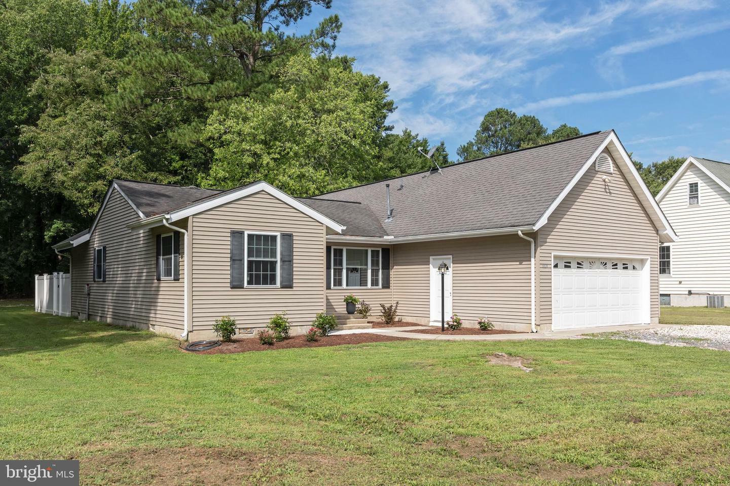 6824 Hopkins Neck Road  Easton MD 21601 photo