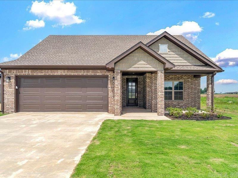 Property Photo: 177 Pintail Pointe AR 72442