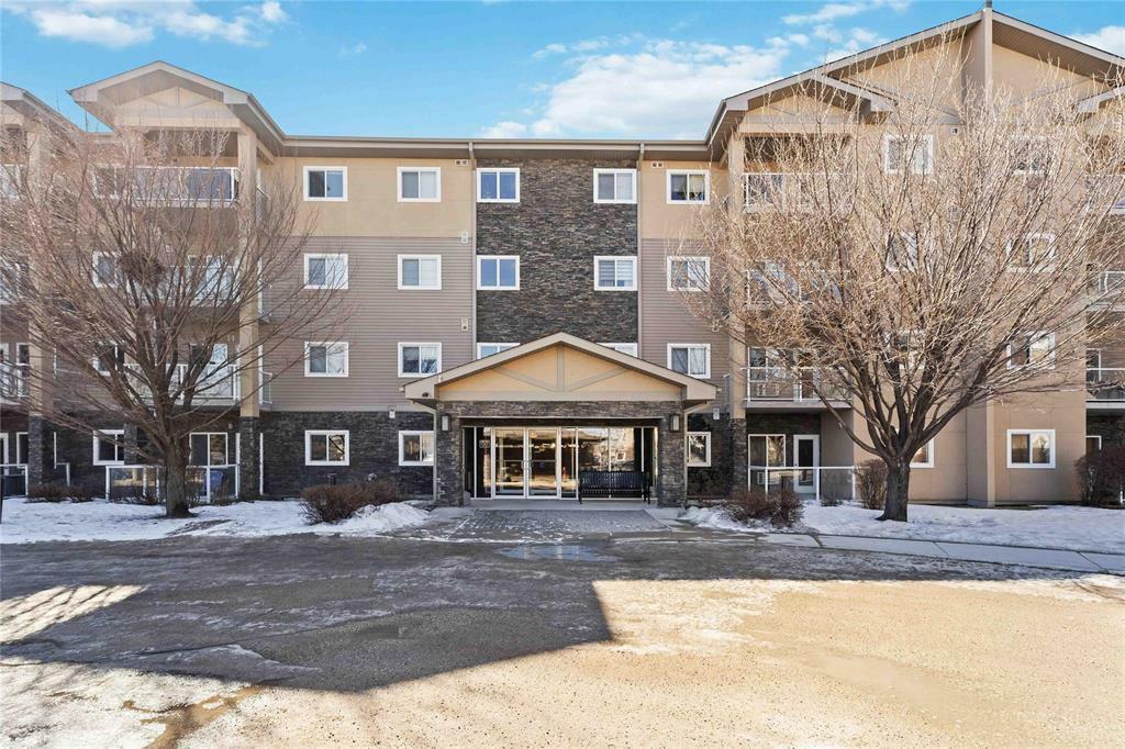 Property Photo: 240 Fairhaven Road MB R3P 0Z1