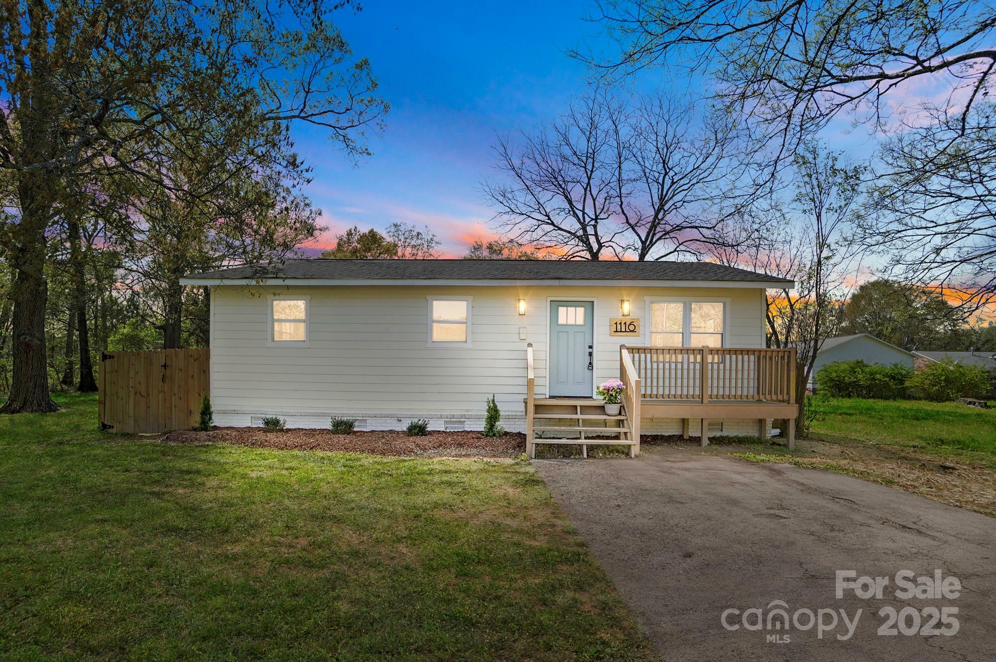 Property Photo: 1116 Carolina Avenue SC 29730