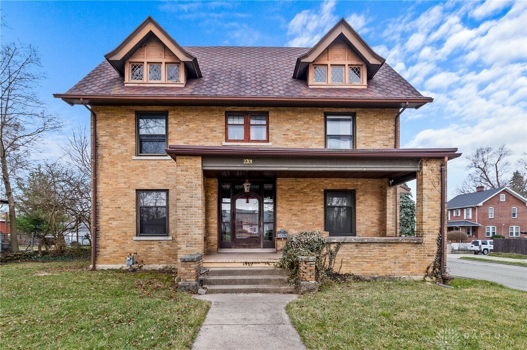 Property Photo: 2301 E High Street OH 45505