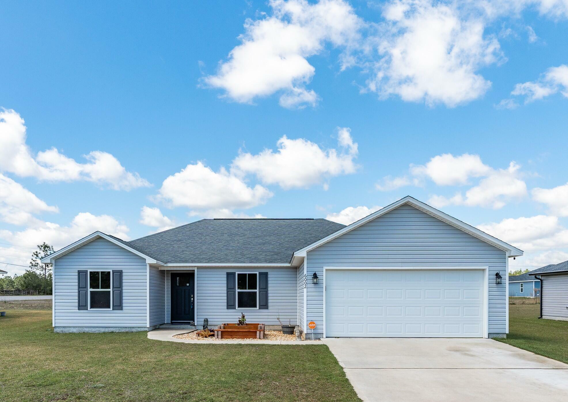 Property Photo: 6002 Colton Blaine Court FL 32539