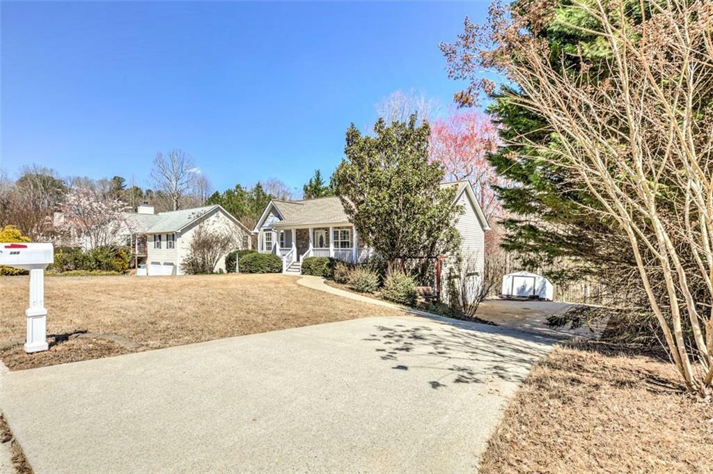 Property Photo: 189 Meadow Spring Drive GA 30179
