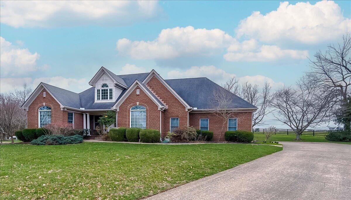 Property Photo: 13 Olde Village Drive KY 40356