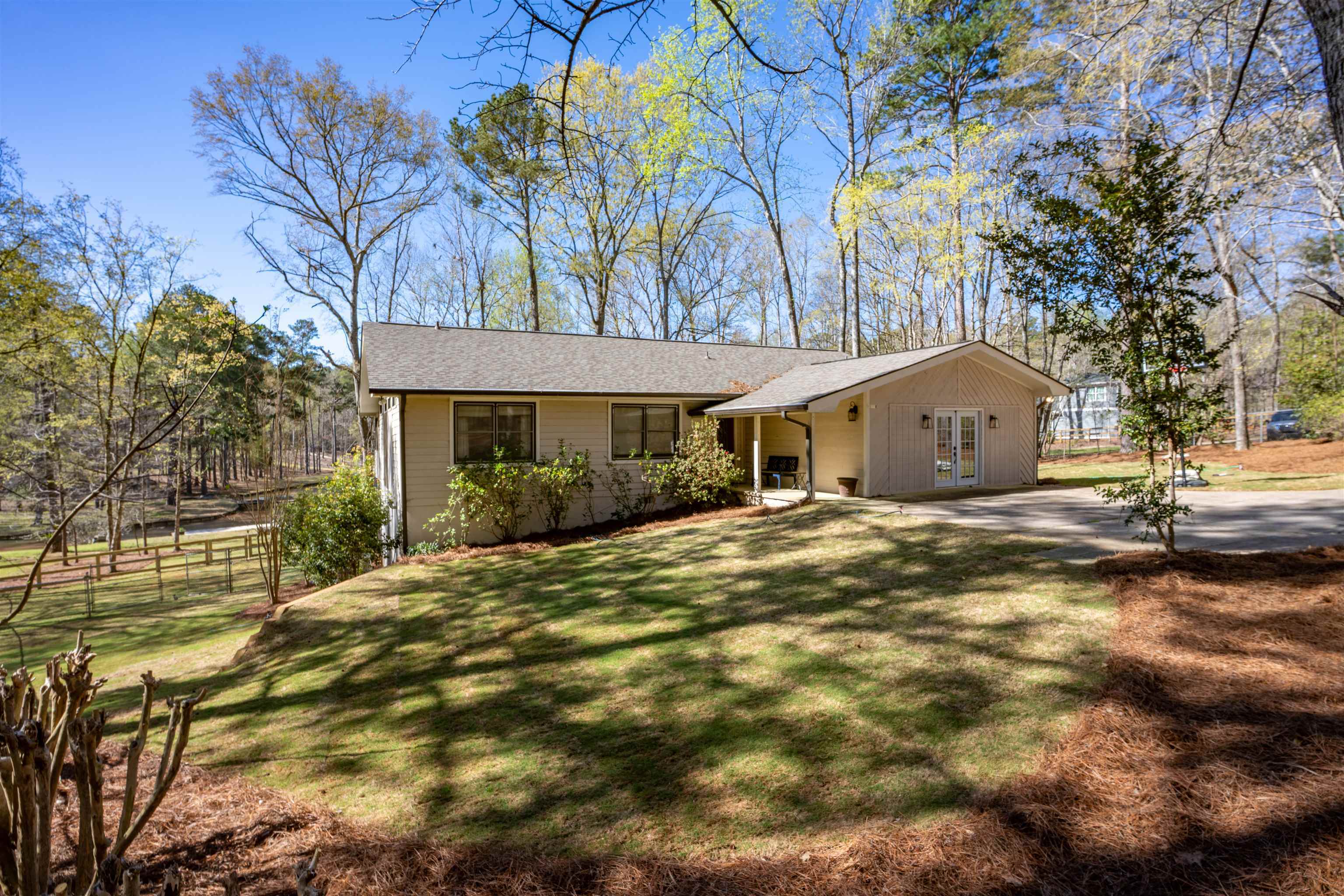 Property Photo: 1790 Parks Mill Drive GA 30642