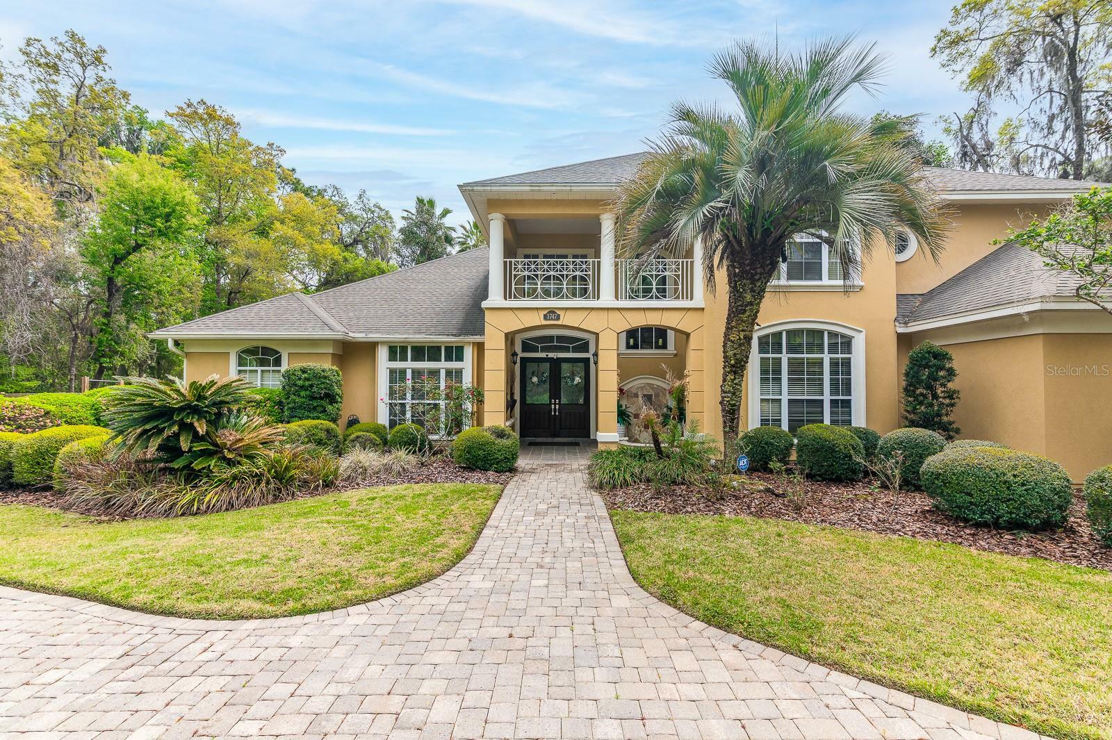 Property Photo: 3747 SW 92nd Drive FL 32608