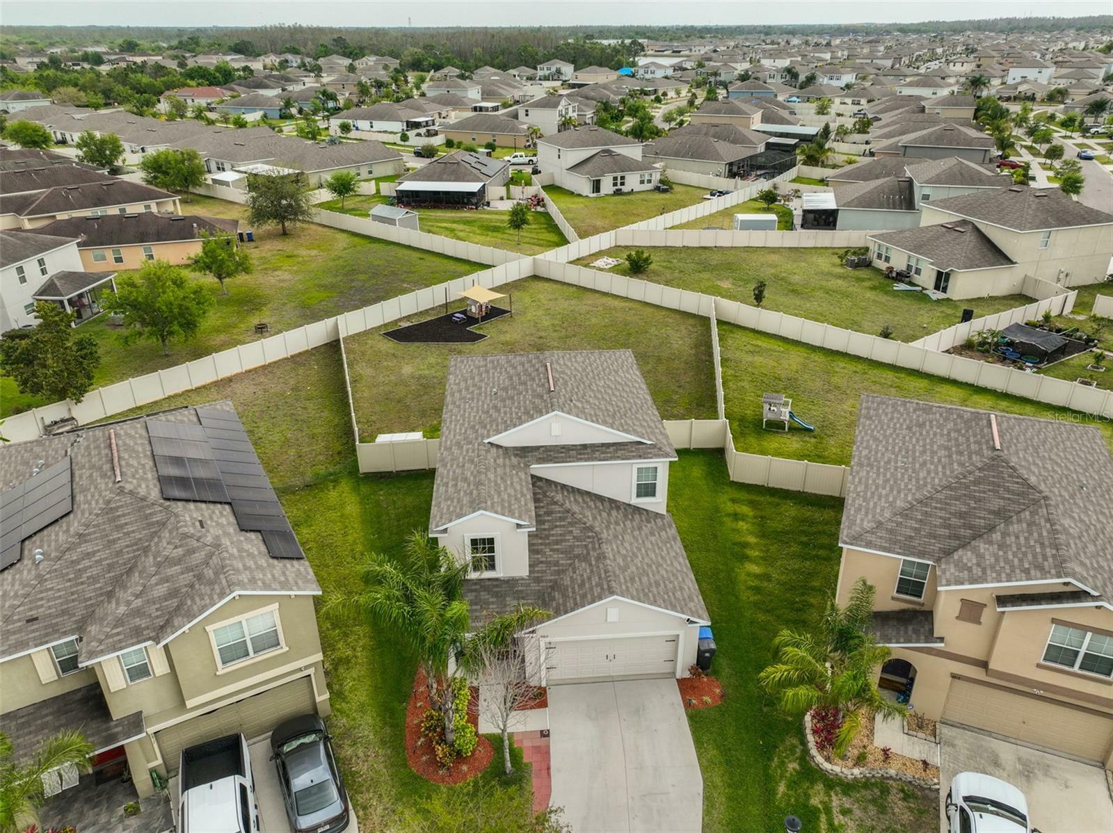 Property Photo:  6815 Blue Moon Way  FL 33573 