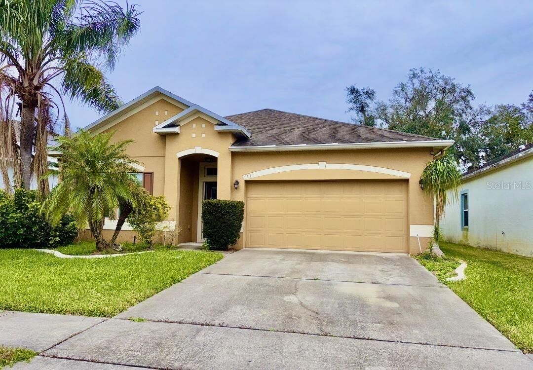 Property Photo: 2815 Moonstone Bend FL 34758