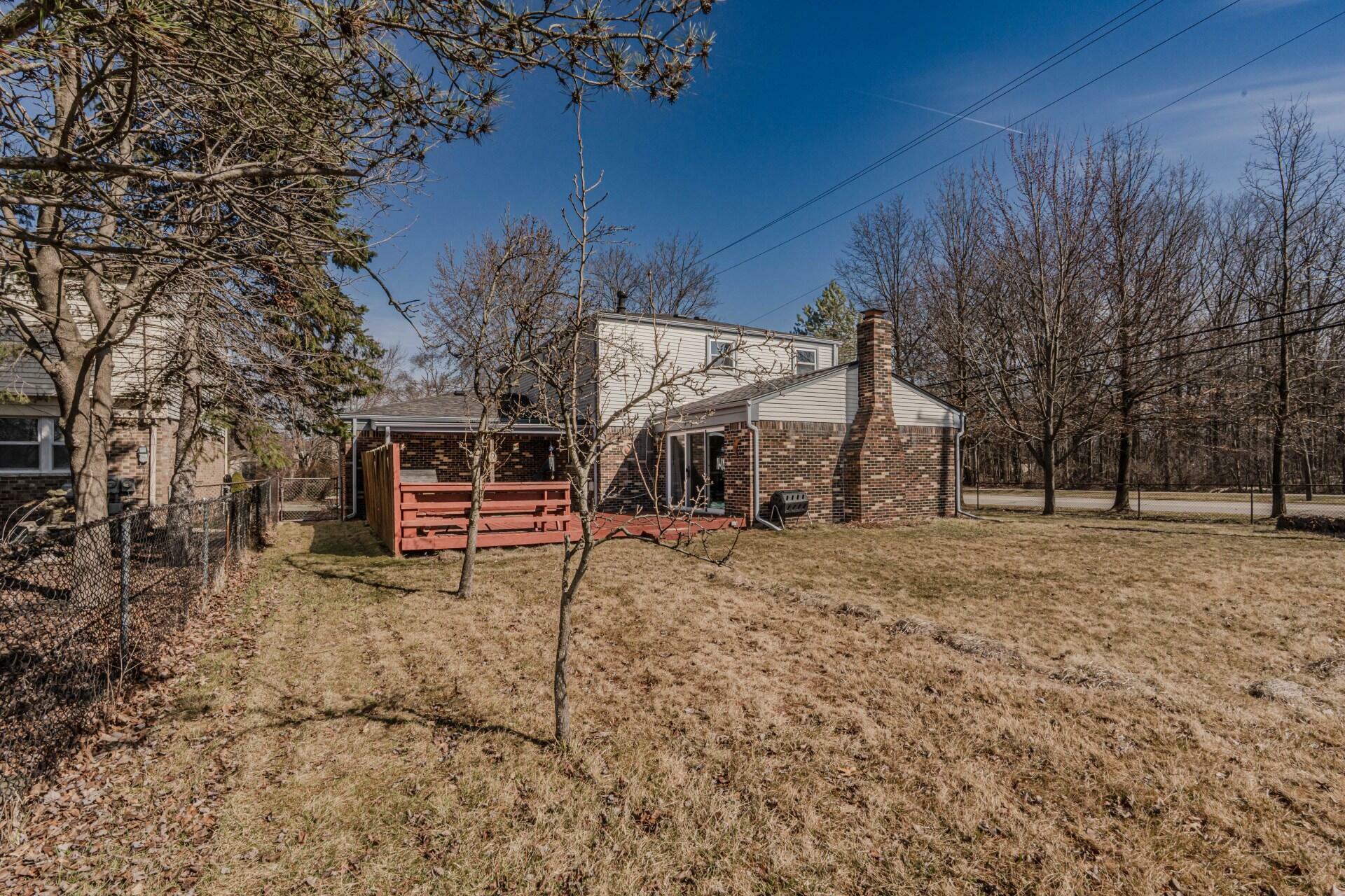 Property Photo: 1084 Kings Court MI 48188