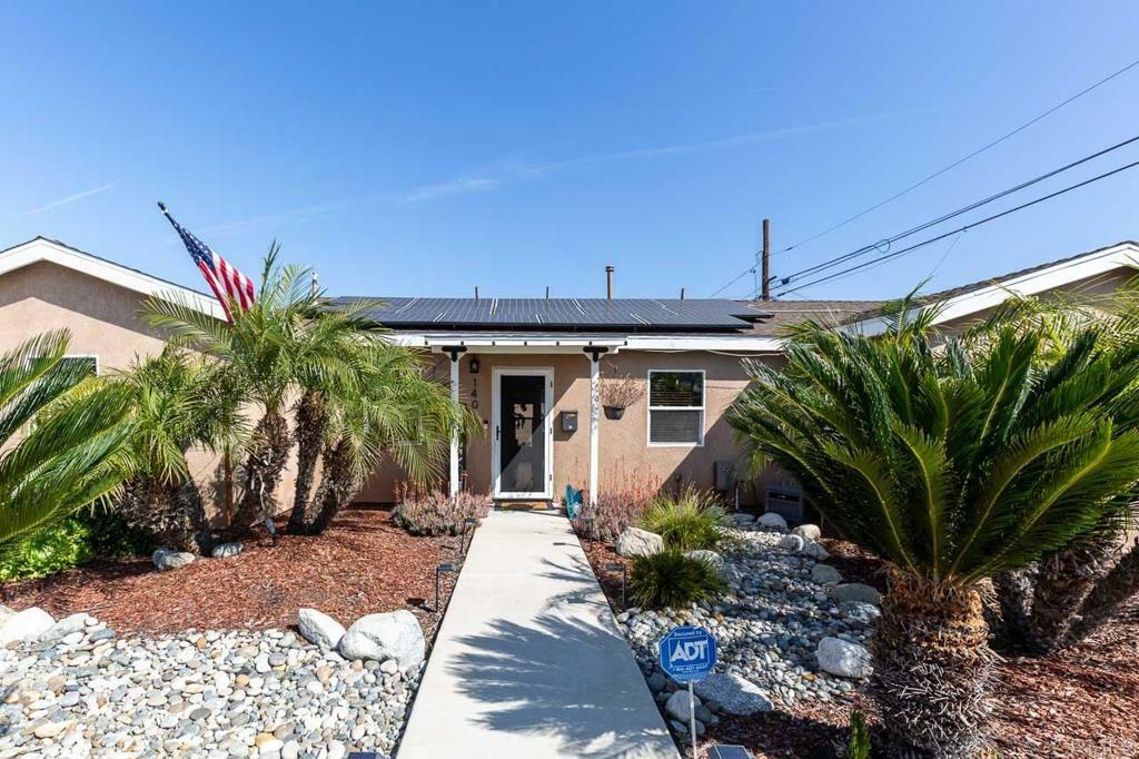 Property Photo: 140 Chamberlain Ave CA 92020