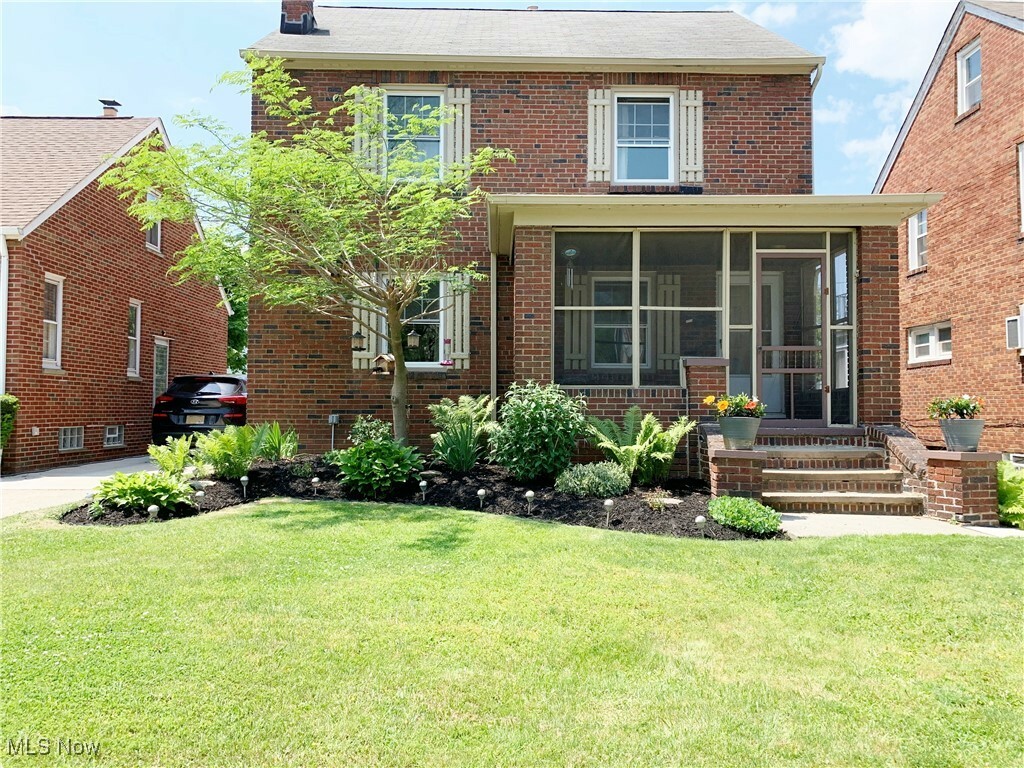 Property Photo: 254 E 211th Street OH 44123