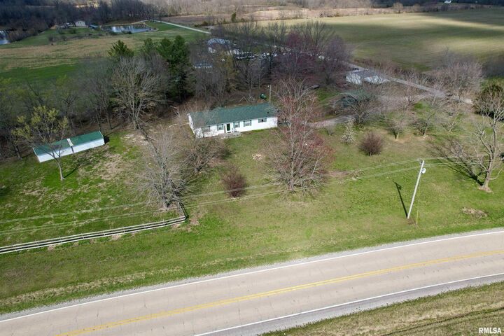 Property Photo:  1219 Buchanan Road  IL 62849 