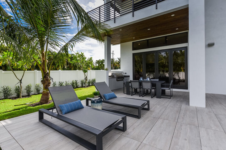 Property Photo: 3093 Banyan Road FL 33432