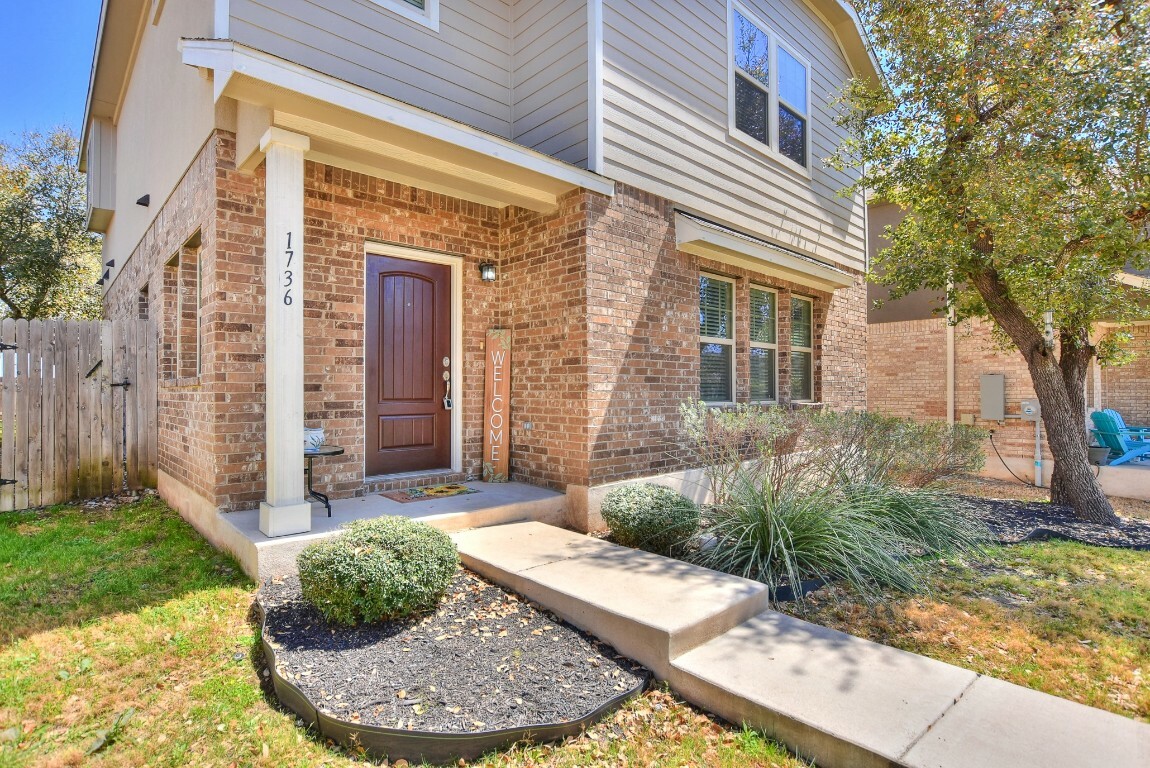 Property Photo: 1736 Cherokee Nation Trail TX 78641