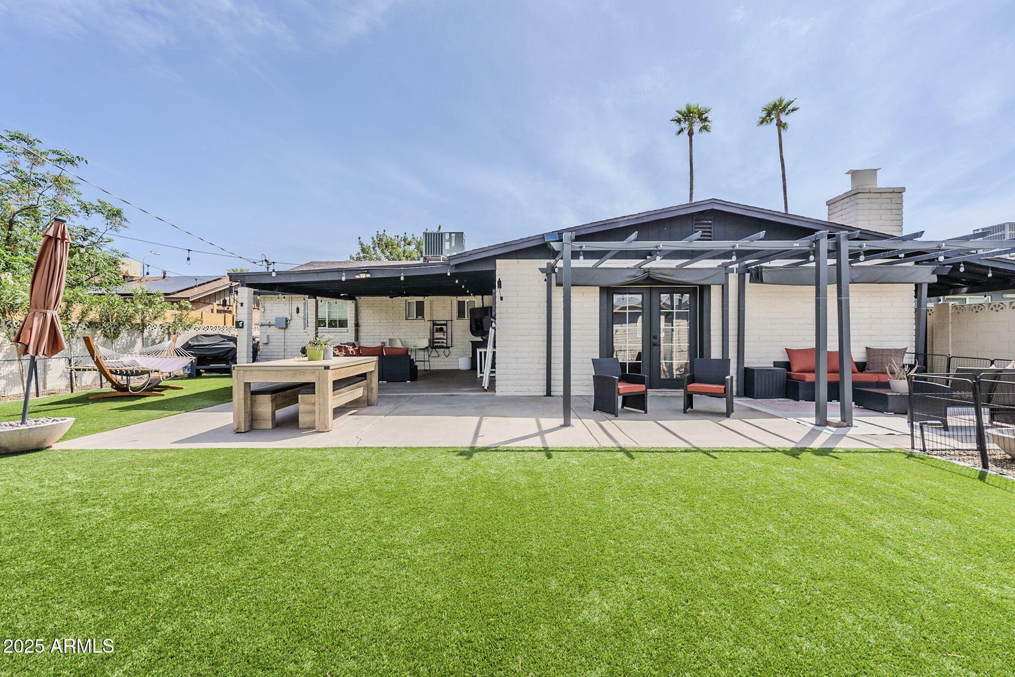 Property Photo: 3246 E Palm Lane AZ 85008
