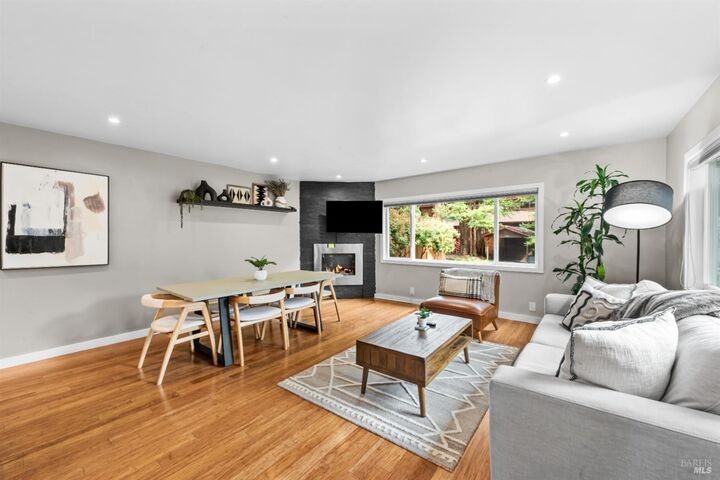 Property Photo: 19070 Ridgecrest Drive CA 95446