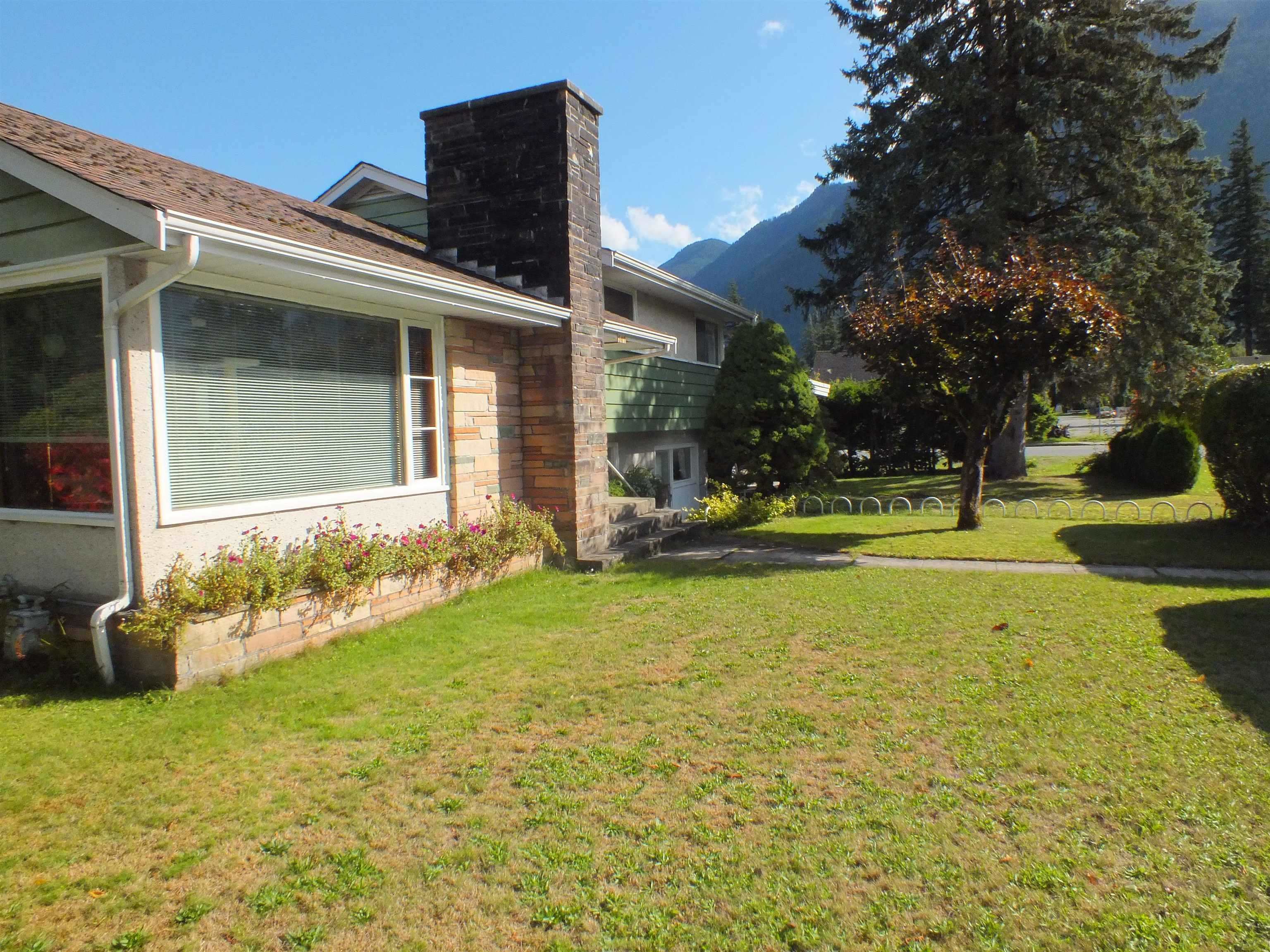 Photo de la propriété: 547 Hemlock Avenue BC V0X 1L0