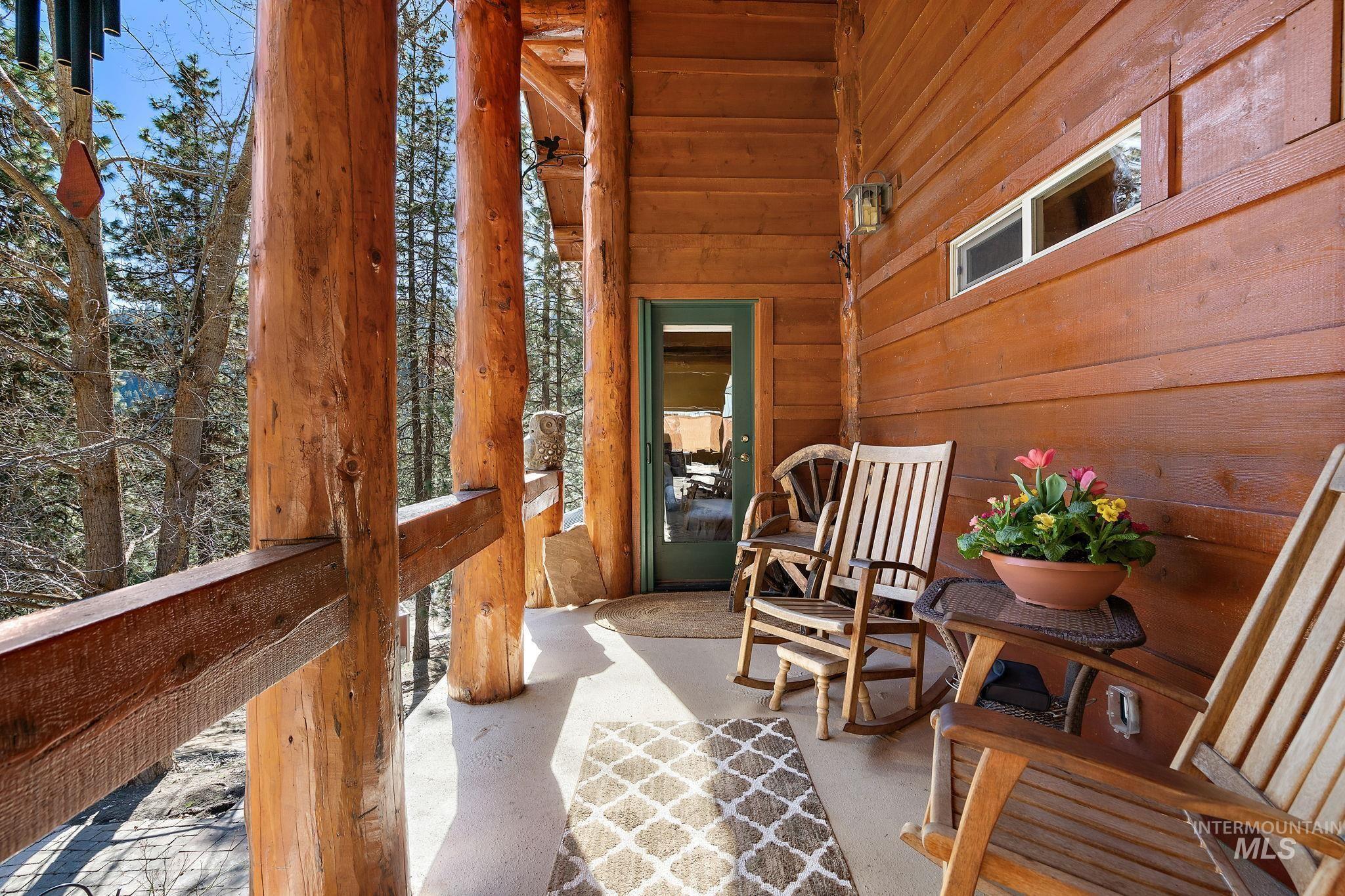 Property Photo:  32 Leprechaun Ln  ID 83716 