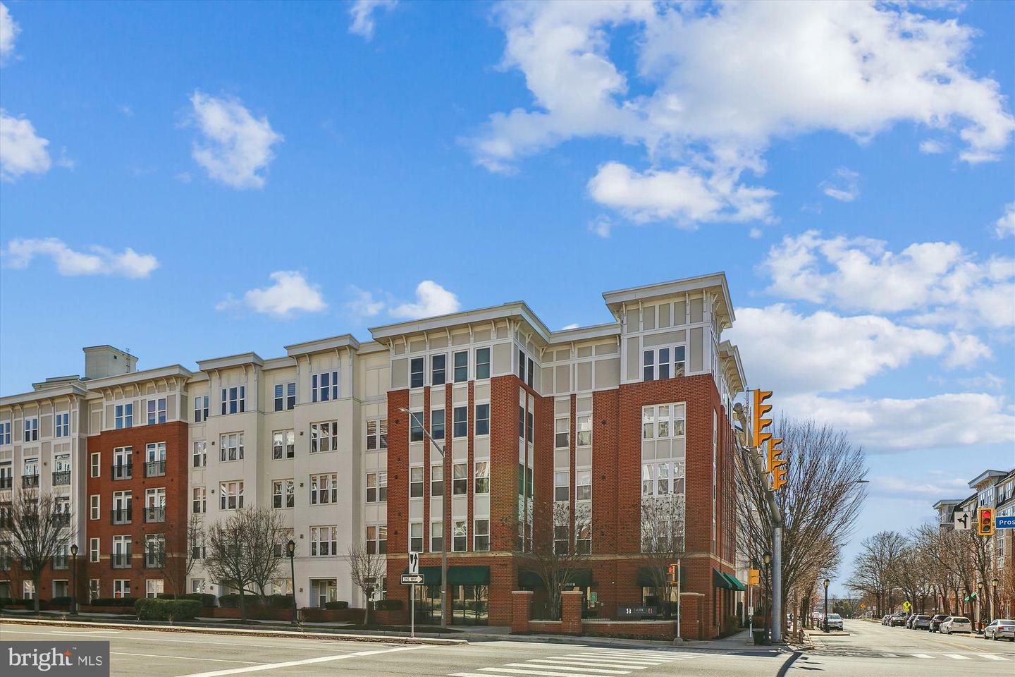 Property Photo: 2655 Prosperity Avenue 410 VA 22031