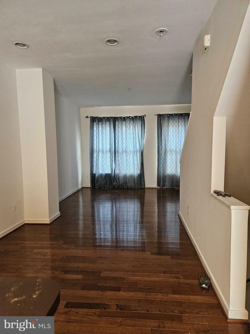 Property Photo: 538 Regent Place NE DC 20017
