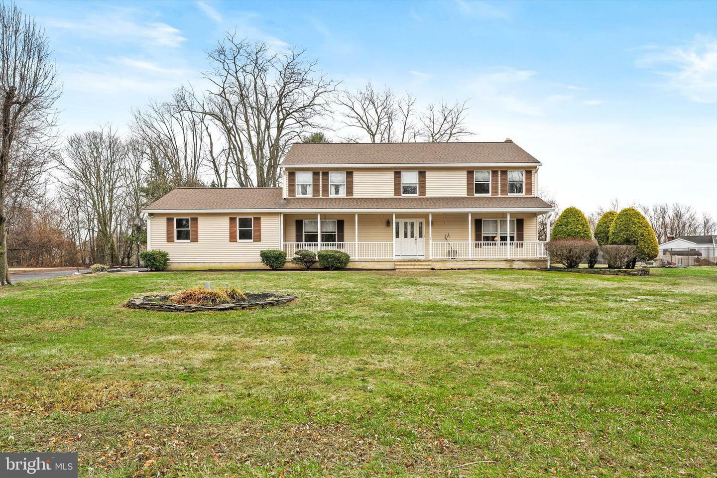 Property Photo: 3 Eleanor Drive NJ 08562