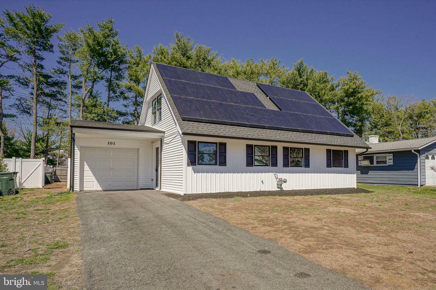 Property Photo:  101 Shawmont Lane  NJ 08046 