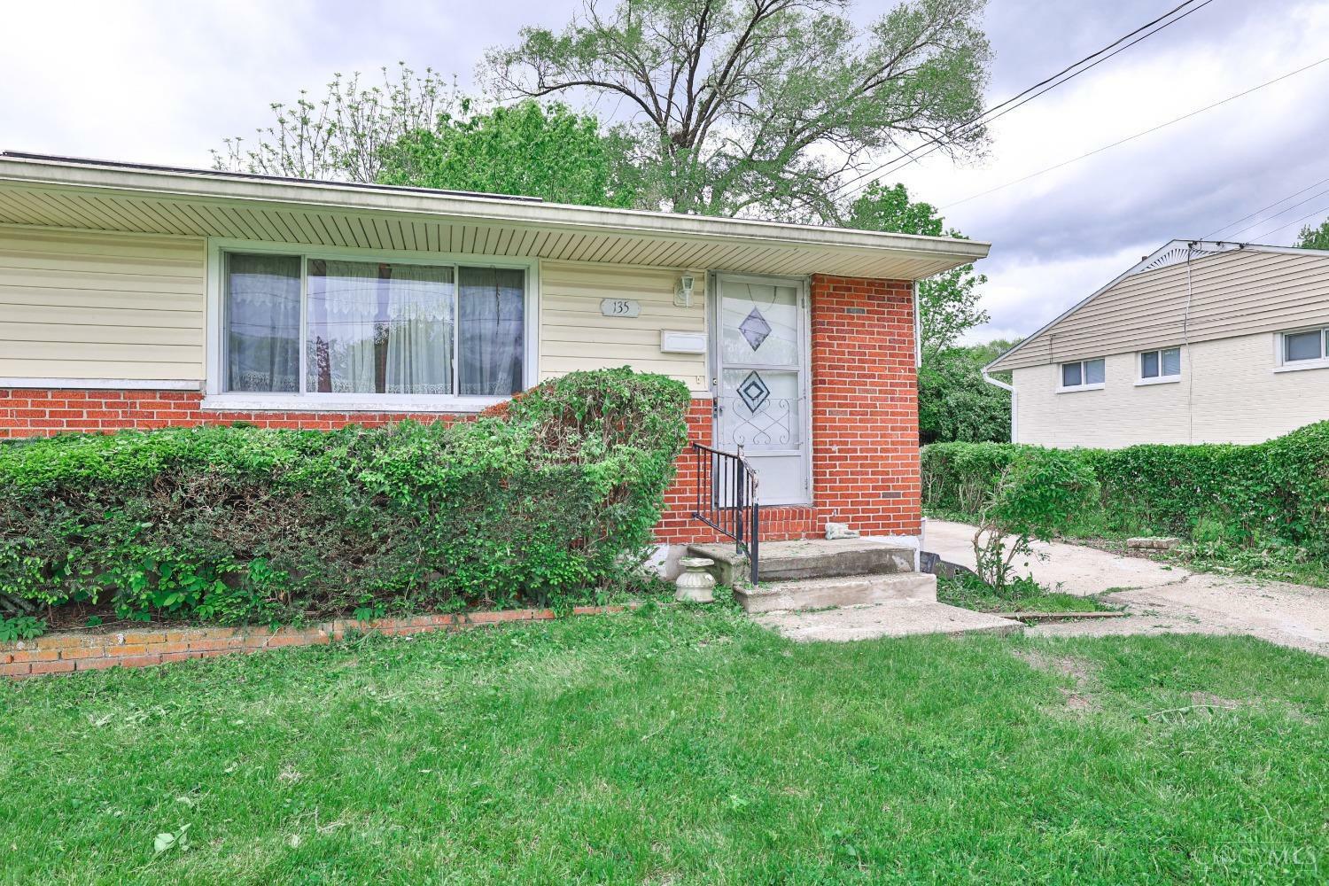 Property Photo: 135 Brookhaven Avenue OH 45215