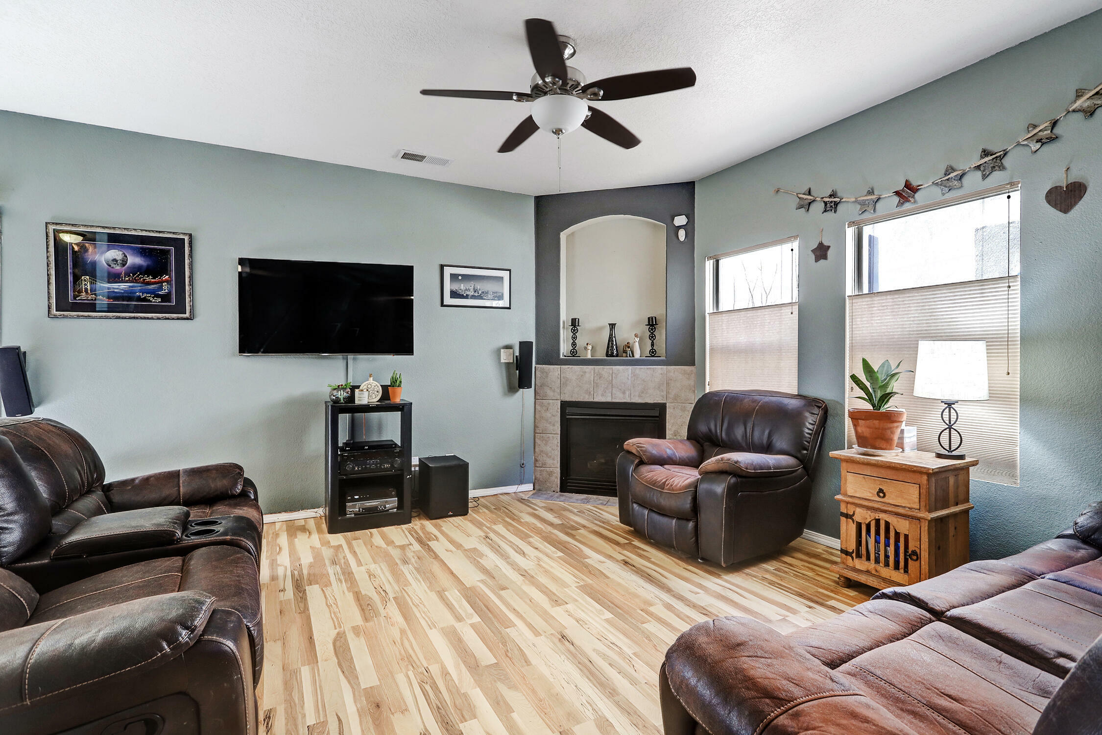 Property Photo: 6828 Sirocco Place NW NM 87114