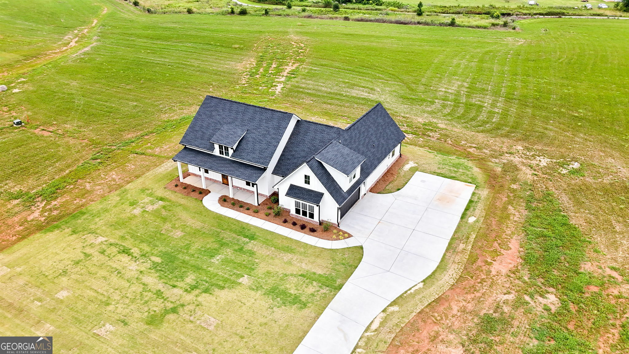 Property Photo: 284 Community House Road GA 30204