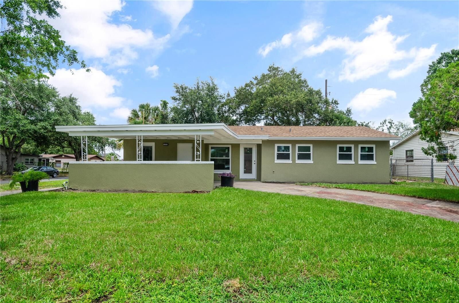 Property Photo: 4385 Cassius Street FL 32811