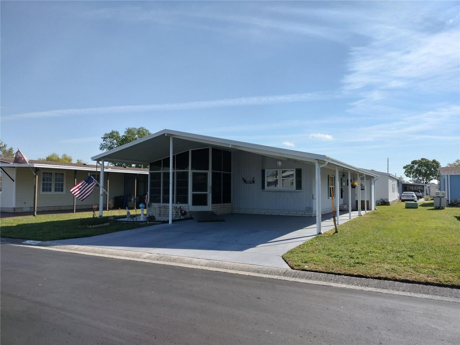 Property Photo:  3114 Briar St. Street  FL 33543 
