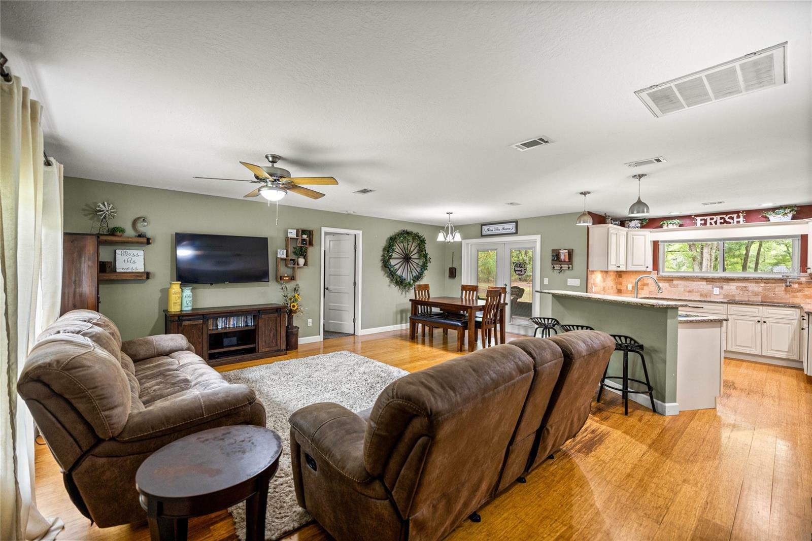 Property Photo: 5118 SW 197th Terrace FL 34431