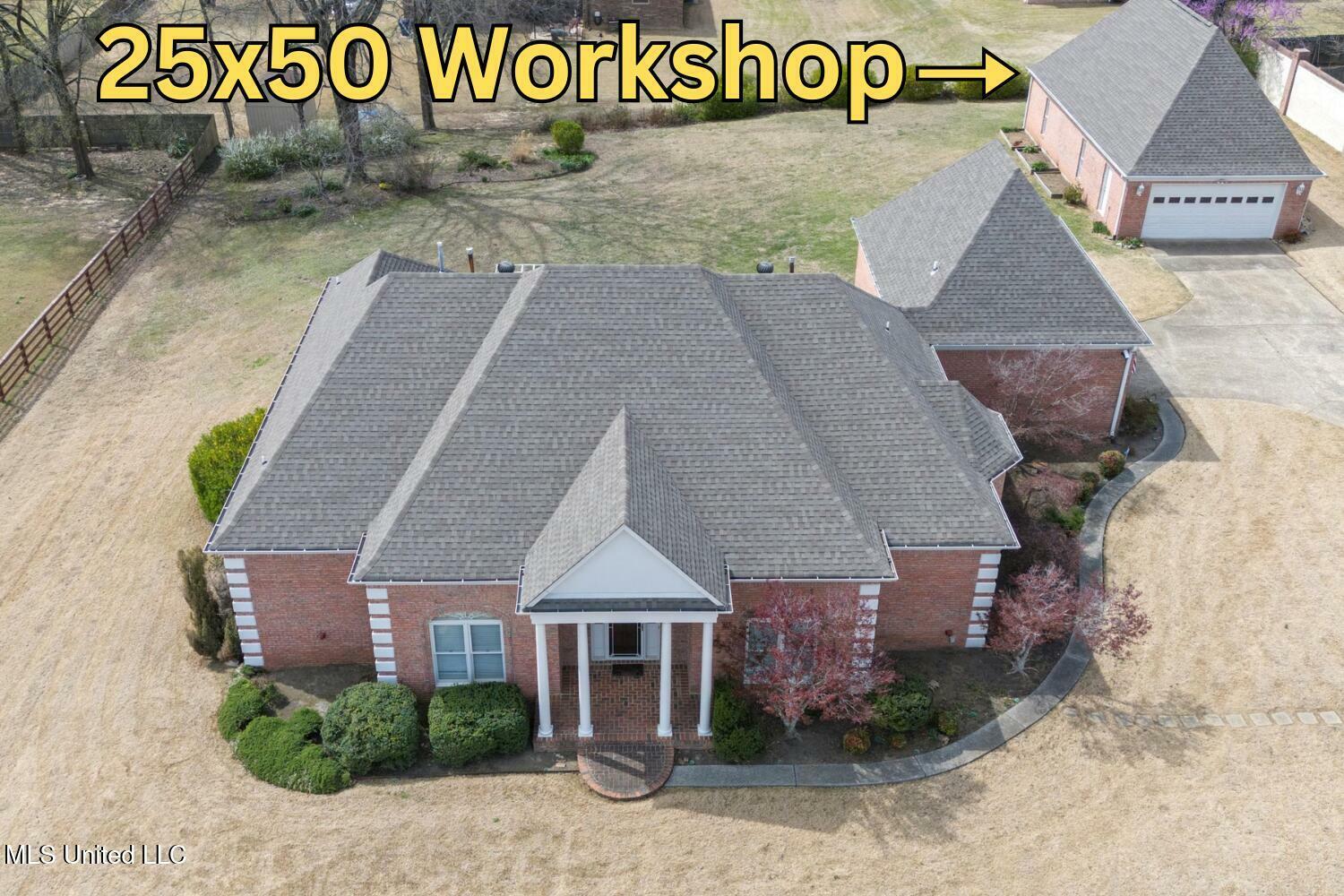 Property Photo: 7847 Windersgate Circle MS 38654